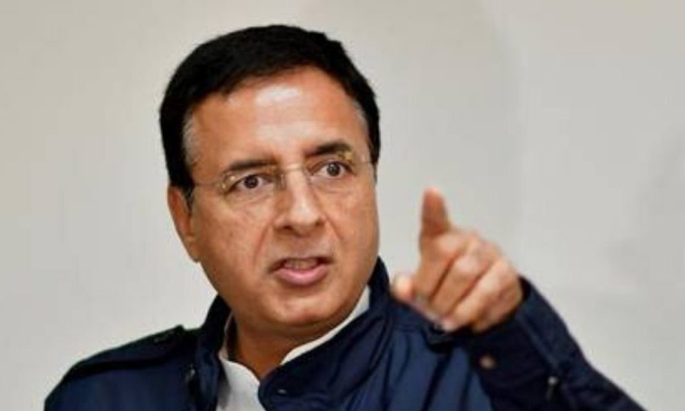 Surjewala seeks SC’s intervention on the plight of migrants