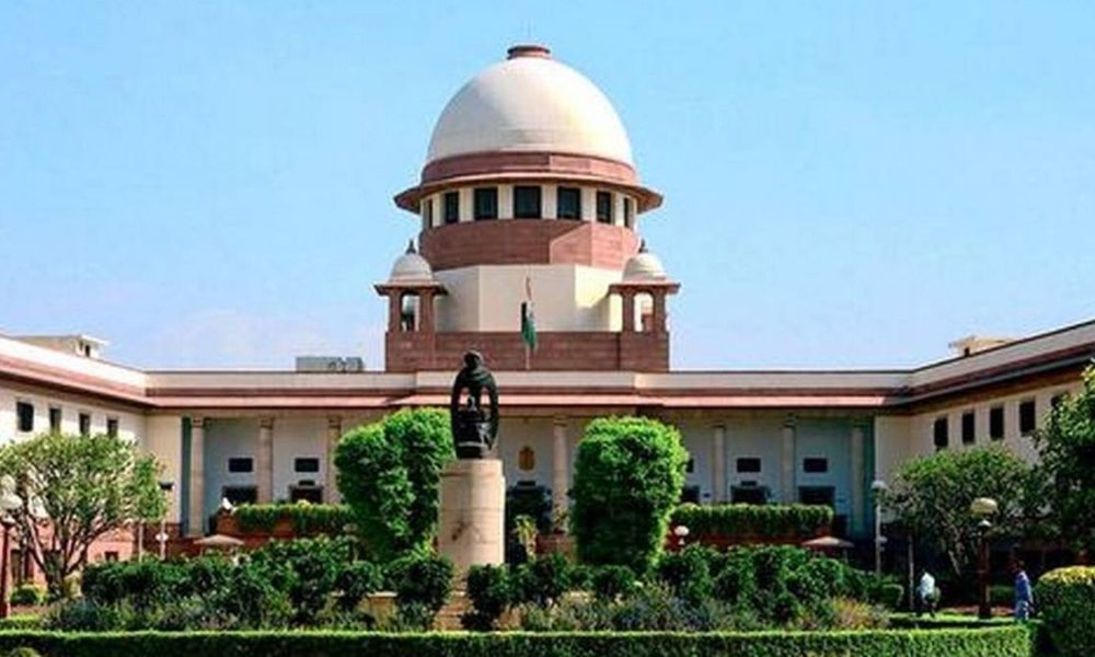 SC orders free travel and food for migrant workers