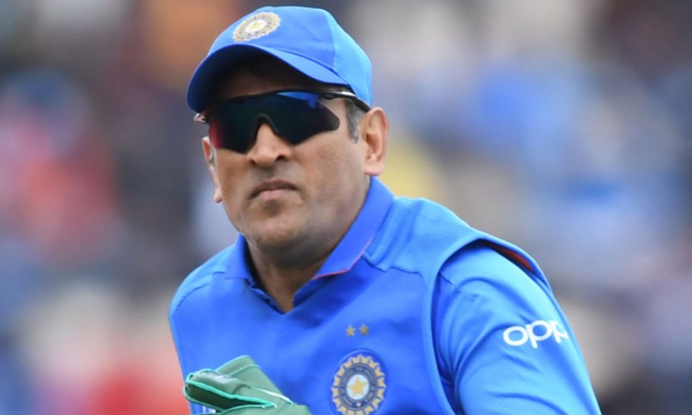 I too feel pressure early on: Dhoni