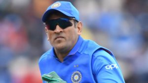 I too feel pressure early on: Dhoni