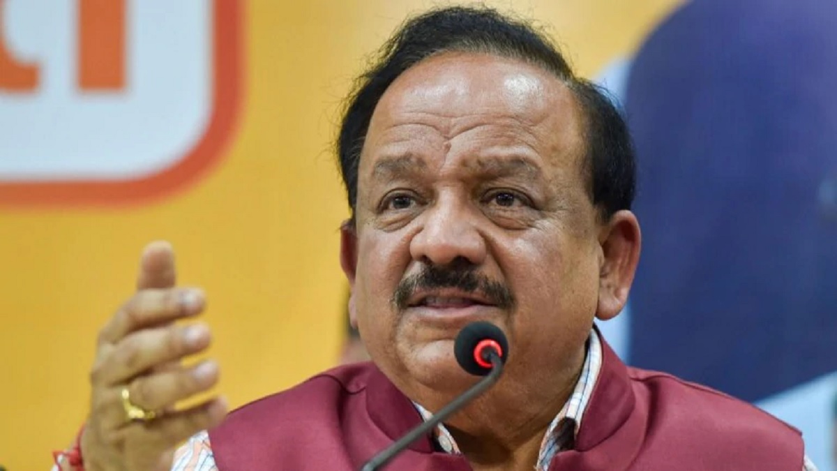 DR HARSH VARDHAN REVIEWS HEALTH FACILITIES AT AIIMS TRAUMA CENTRE