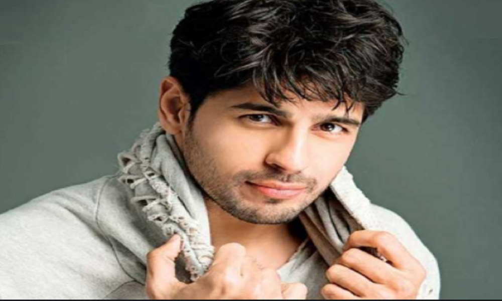 ﻿SIDHARTH WANTS TO TRY HIS HAND AT STAND-UP COMEDY