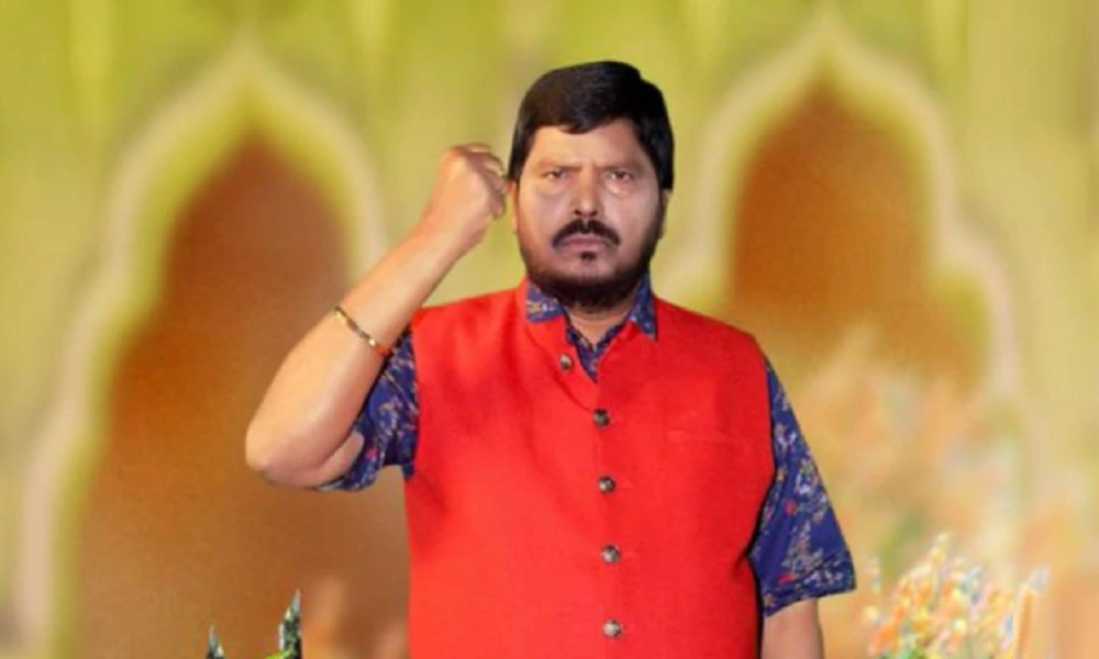 Minister Athawale calls for nationwide ban on Chinese food