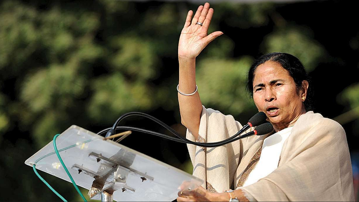 Grand puja festivities fail to lift Mamata’s spirits