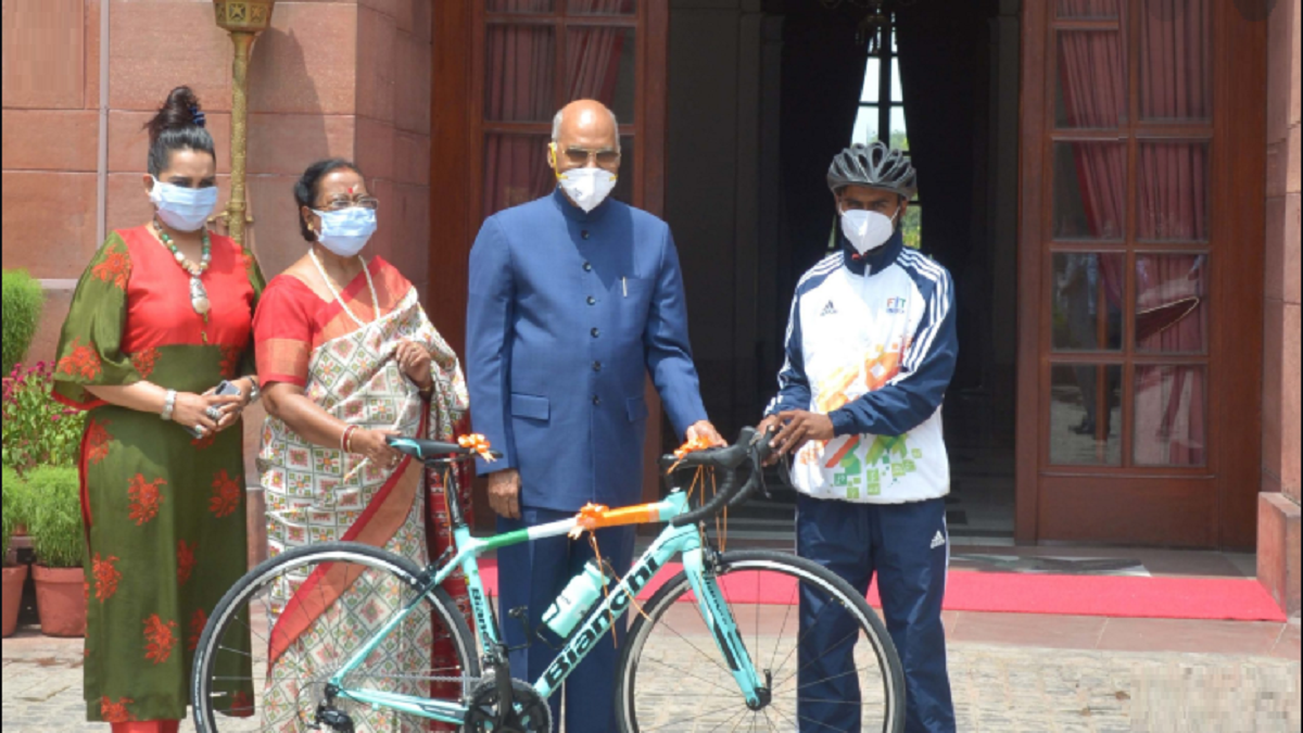 President gifts sports cycle to underprivileged youth