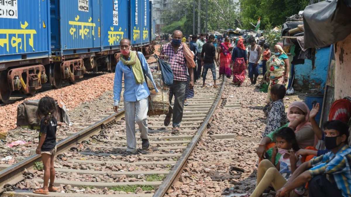 No immediate demolition of slums near rail tracks in Delhi: Centre to SC