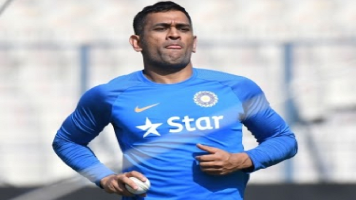 Dhoni’s Rs 1,800 membership dues of JSCA kick up storm