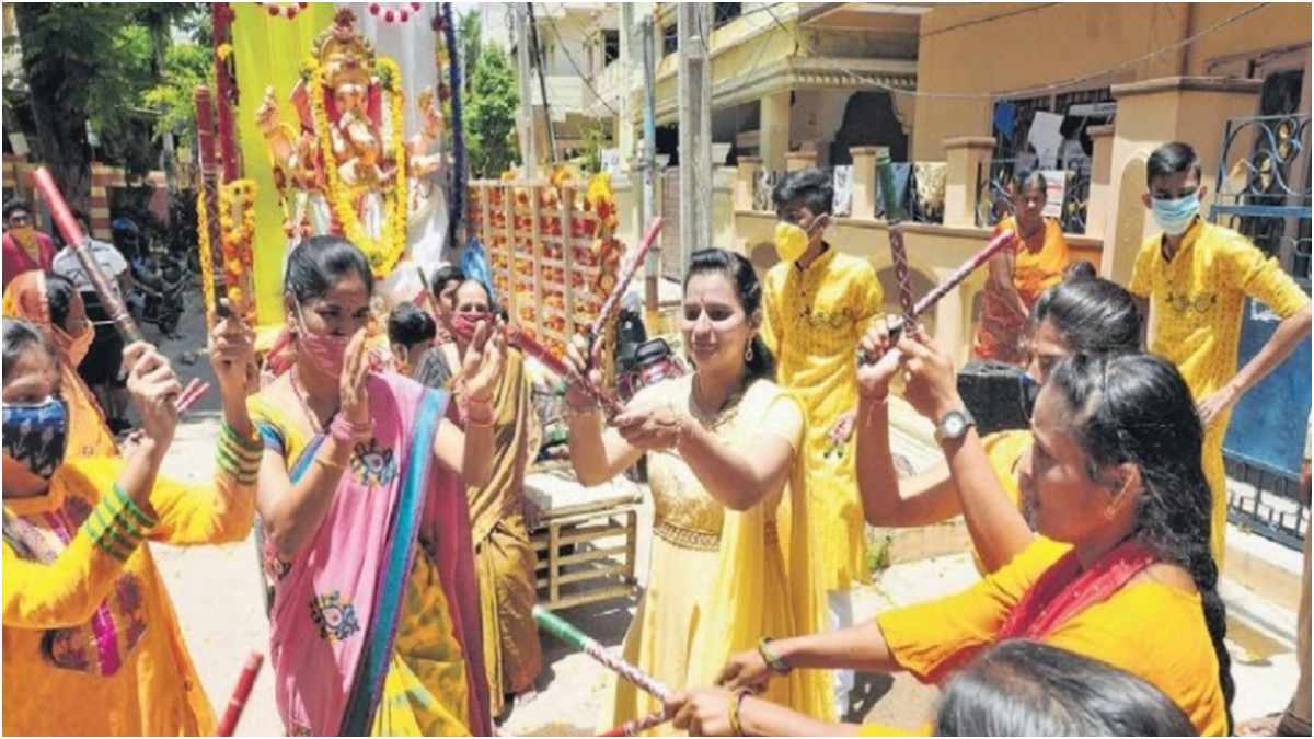 Ganesh idols immersion passes off peacefully in Hyderabad