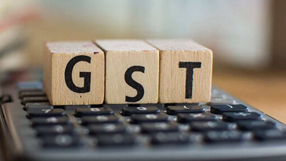 CONGRESS , CPM MOVE SUSPENSION OF BUSINESS NOTICE TO DISCUSS GST HIKE