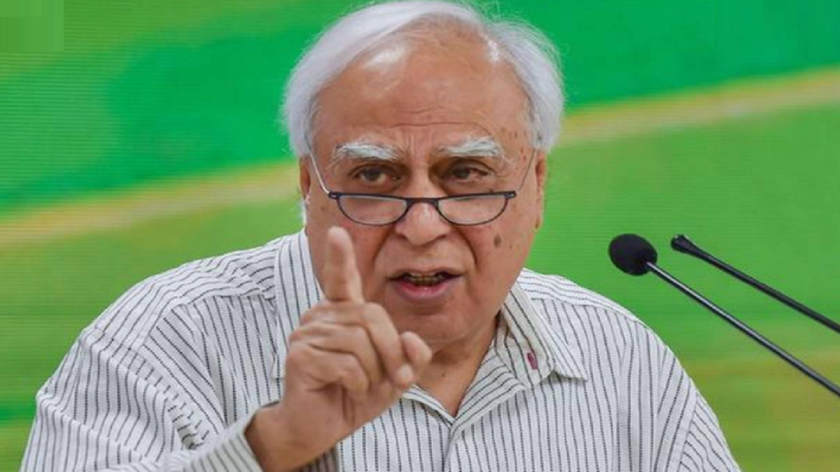 KAPIL SIBAL QUITS CONGRESS, WILL FIGHT RS POLL WITH SP BACKING