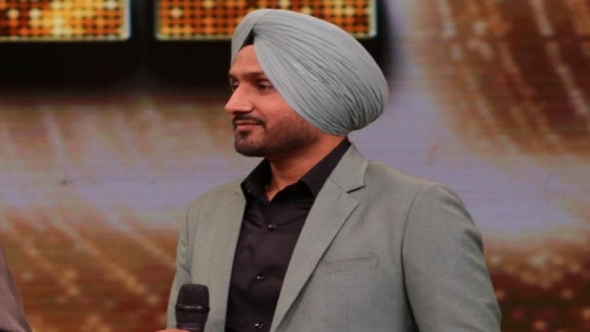 NOT THE 1ST TIME AUSTRALIAN CROWD DOING THIS NONSENSE: HARBHAJAN