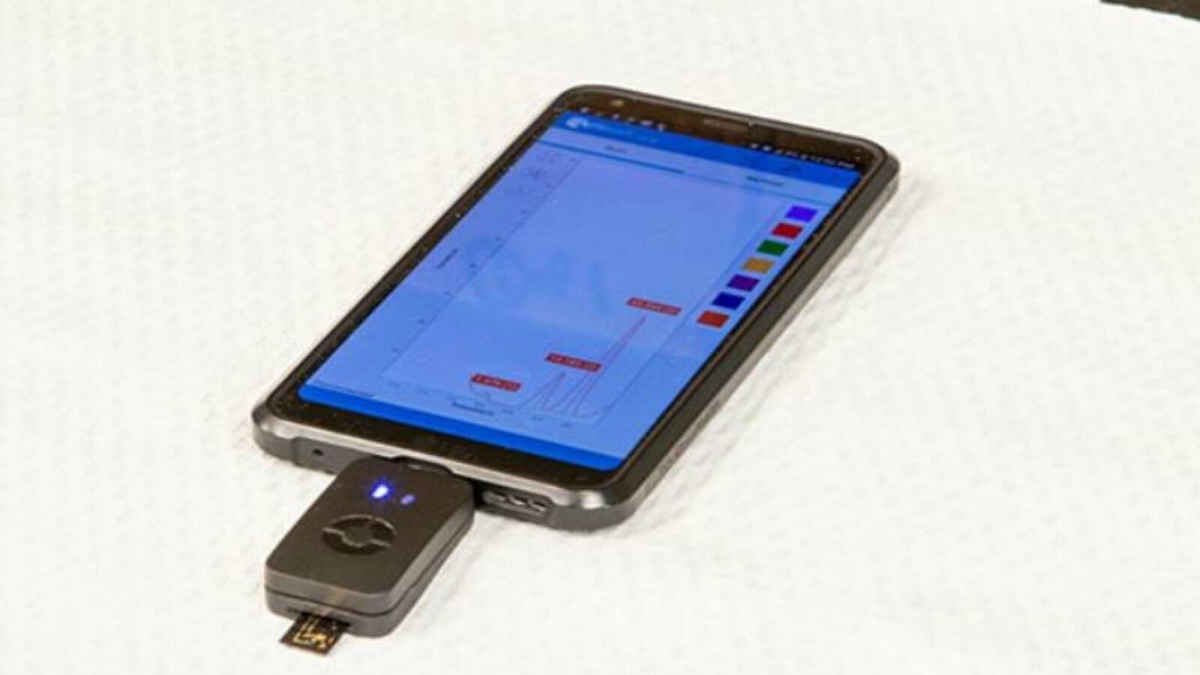 THIS HAND-HELD DEVICE CAN READ CANCER BIOMARKER