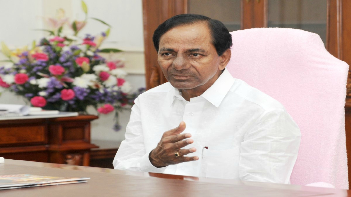 KCR urges Centre to release Rs 1,350 crore for rain relief measures