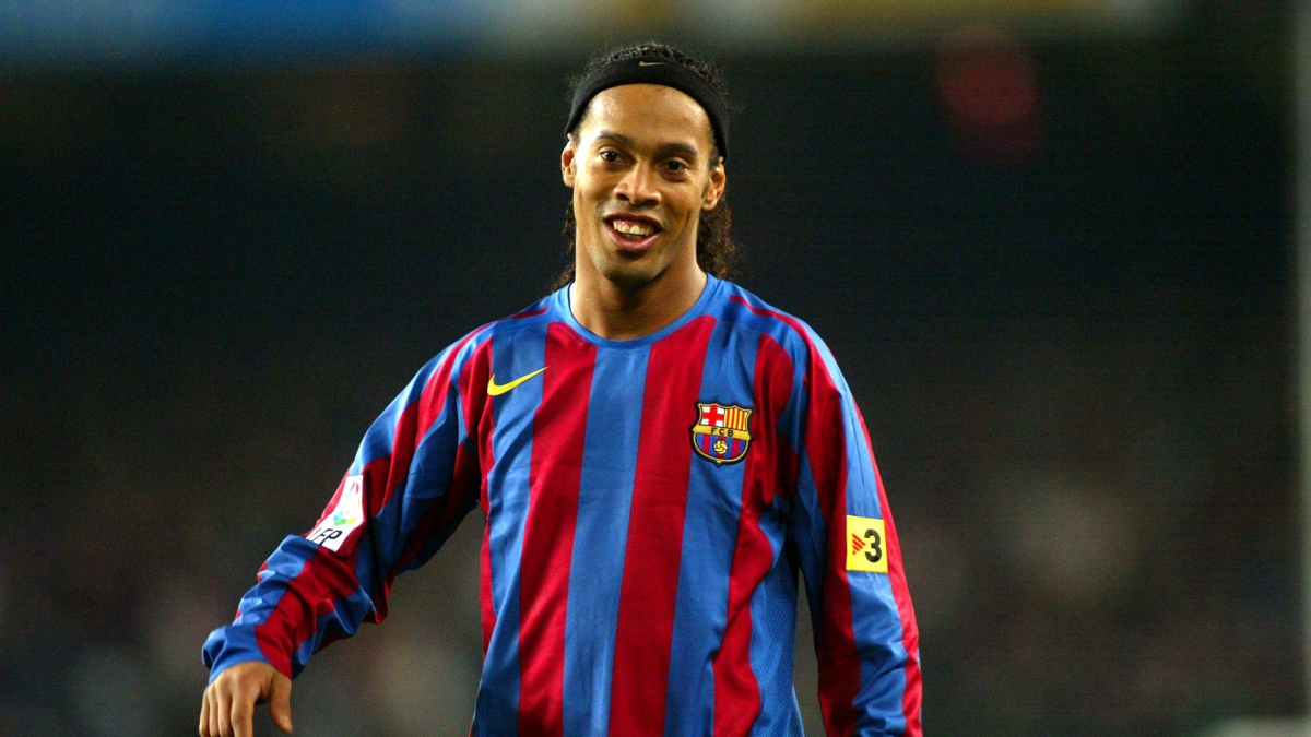 RONALDINHO TESTS POSITIVE FOR COVID-19, ASYMPTOMATIC