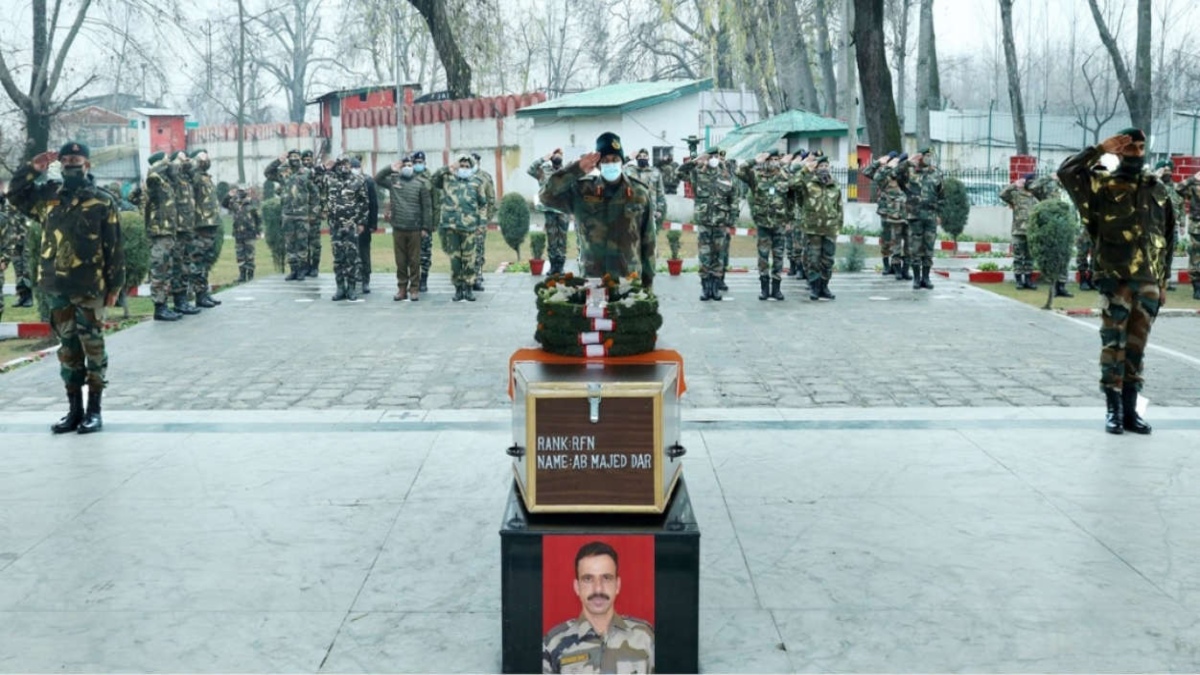 ARMY PAYS TRIBUTE TO ITS VALIANT BRAVEHEART