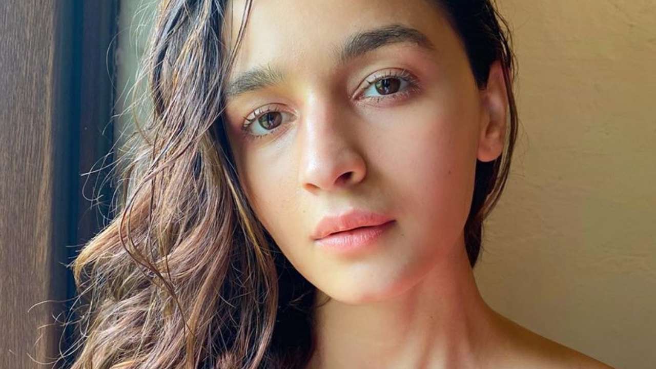 ALIA BEGINS SHOOTING FOR RAJAMOULI’S ‘RRR’