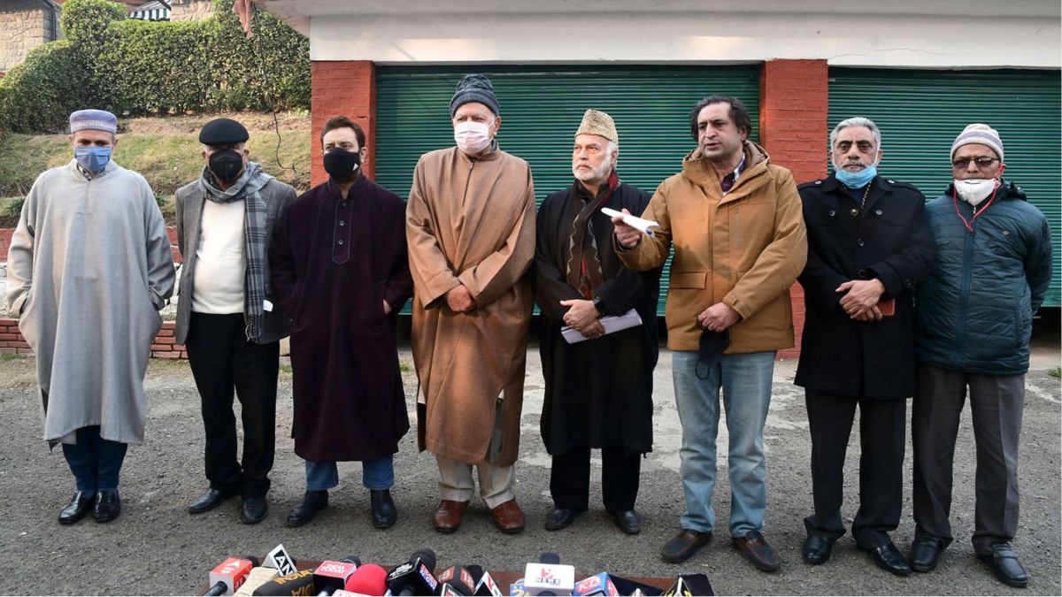 GUPKAR ALLIANCE AND CONGRESS ACCUSE J&K ADMINISTRATION OF HELPING BJP GET INDEPENDENTS