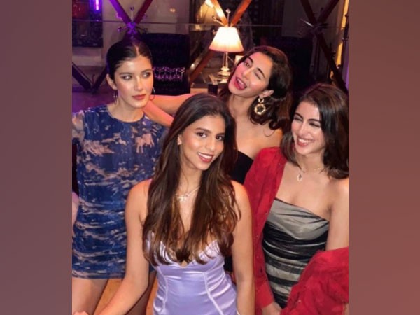 Ananya Panday sets ‘squad goals’ with recent picture with her girls