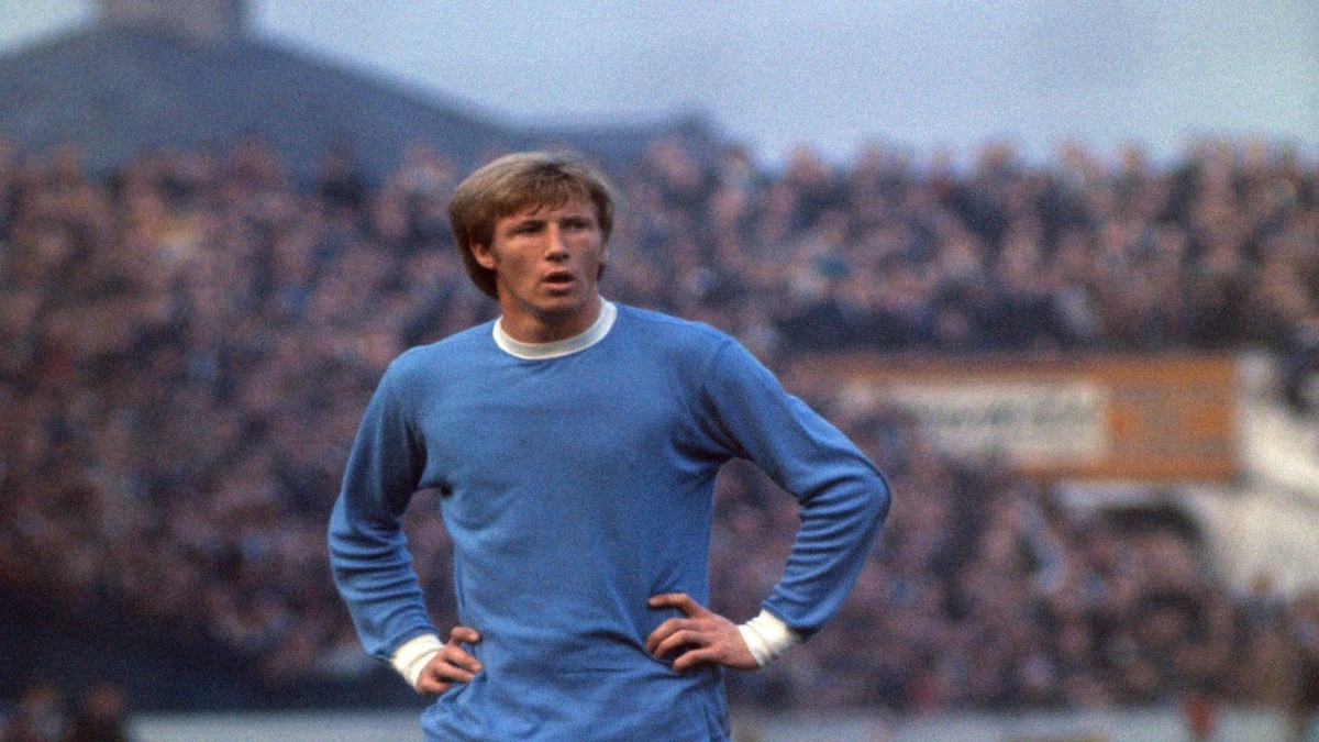 MANCHESTER CITY LEGEND COLIN BELL DIES AGED 74