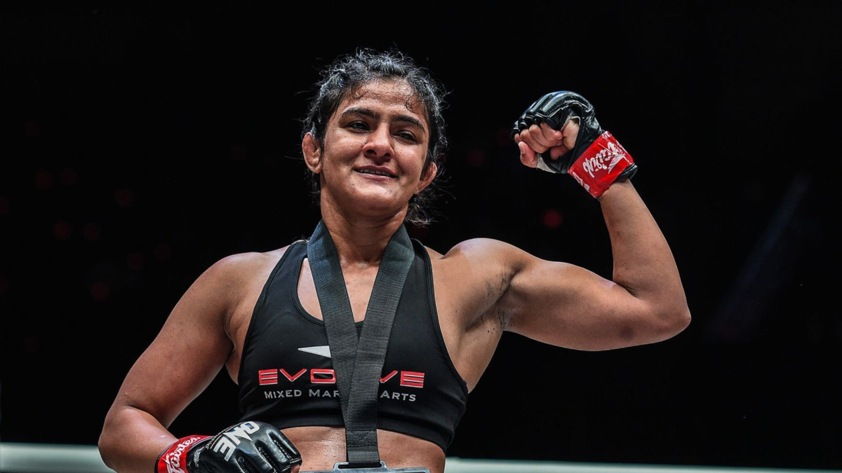 ONE CHAMPIONSHIP: RITU PHOGAT SHOWERS ALL THE SUPPORT TO CHINA’S MENG BO