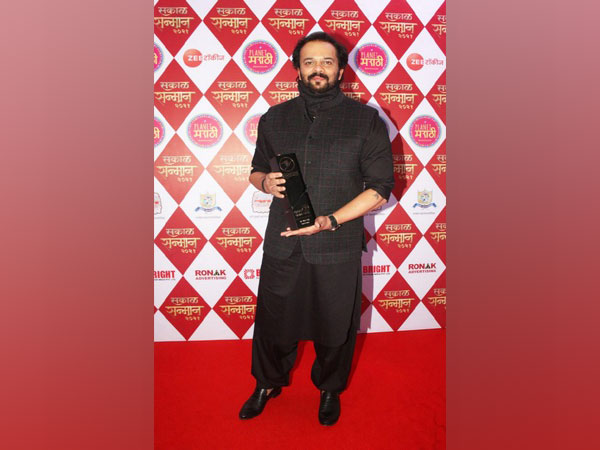 Rohit Shetty awarded for supporting Mumbai police during COVID-19