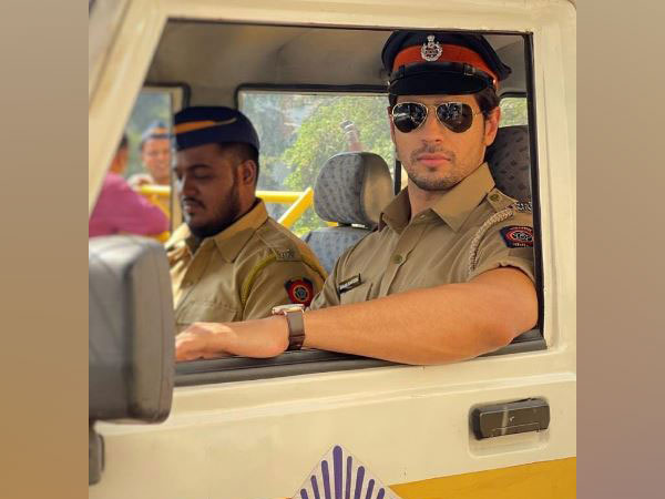 Sidharth Malhotra looks suave as cop in sneak peek from ‘Thank God’