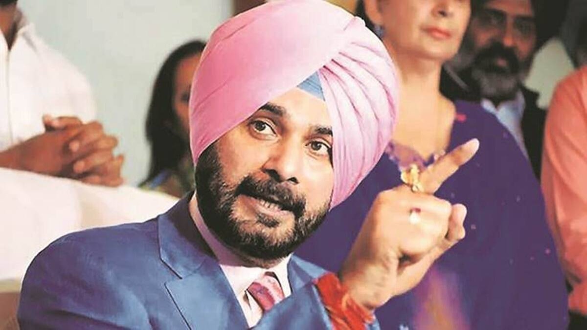 PUNJAB’S LAST CHANCE FOR RESURRECTION: SIDHU WRITES TO SONIA GANDHI