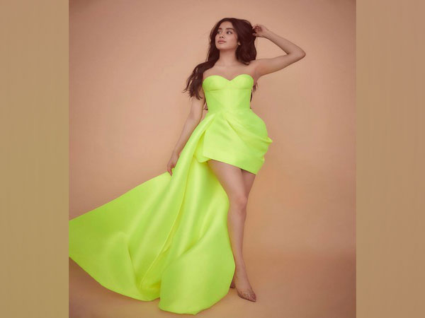 Janhvi Kapoor treats fans to stunning pictures in neon green ensemble