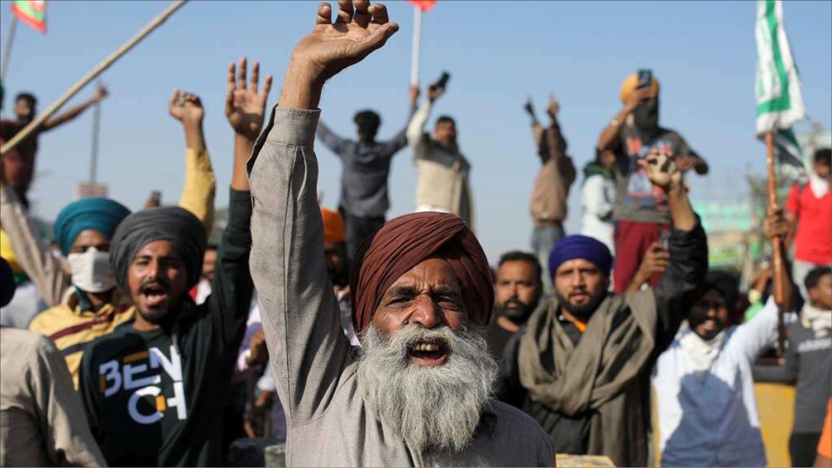 Punjab: Police lash out at farmers protesting outside CM’s resident in Sangrur