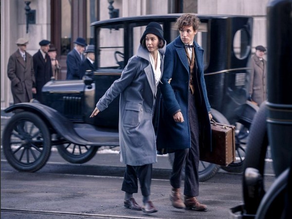 Shoot for ‘Fantastic Beasts 3’ suspends after crew member tests positive for COVID-19