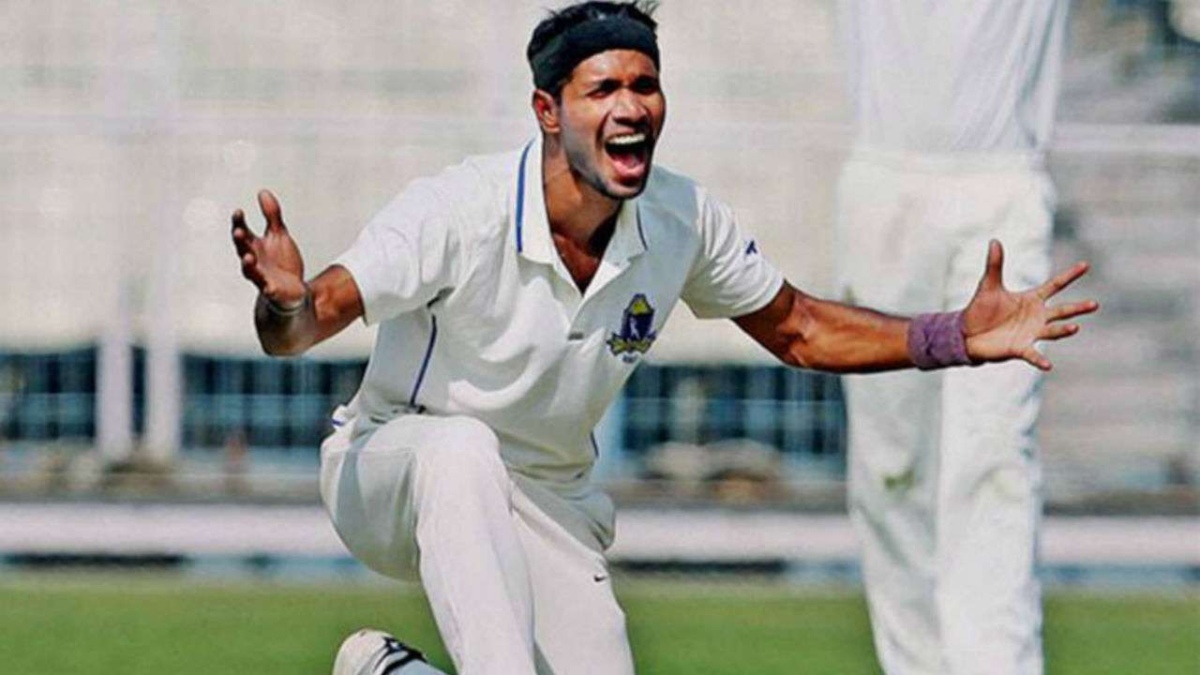 ASHOK DINDA RETIRES FROM ALL FORMS OF CRICKET