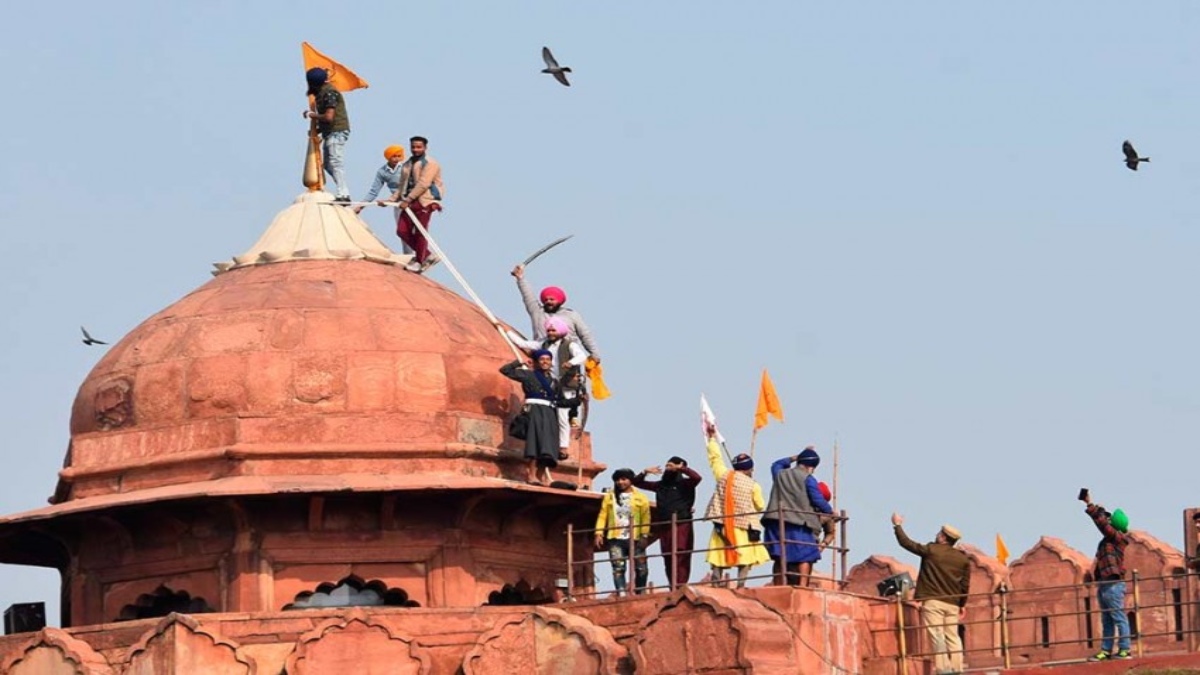 Delhi Police arrests man who climbed Red Fort tomb on 26 January