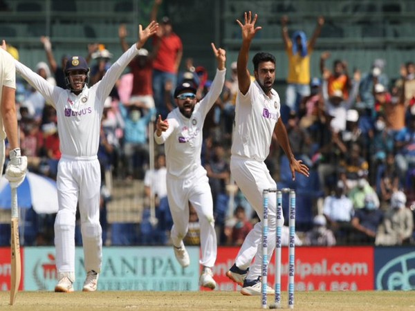 Ind vs Eng, 2nd Test: Kohli and boys on top after visitors lose Root, Sibley