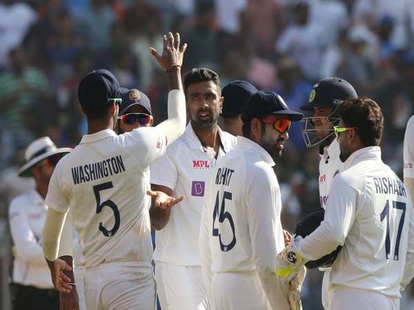 Ind vs Eng, 3rd Test: Bizzare that 21 of the 30 wickets fell to straight balls, says Kohli