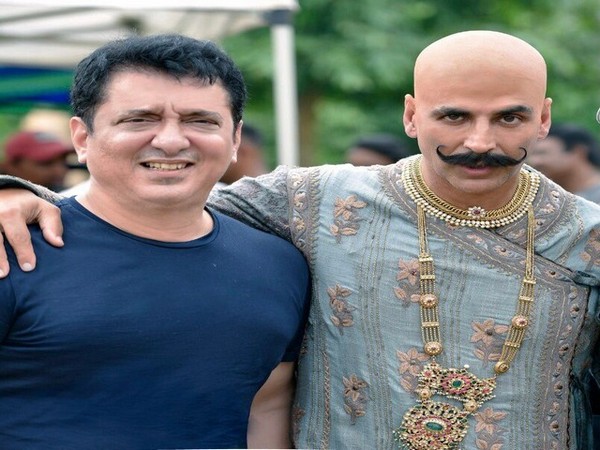 Akshay Kumar wishes Sajid Nadiadwala on birthday, thanks him for ‘literally paying his bills’