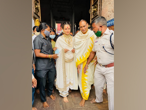 Kangana Ranaut seeks Lord Jagannath’s blessings in Puri, terms experience as ‘enchanting’