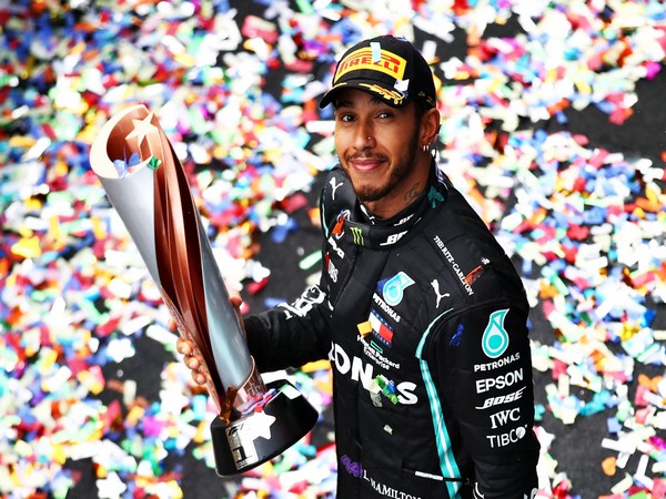 Formula One champion Lewis Hamilton signs new one-year deal with Mercedes