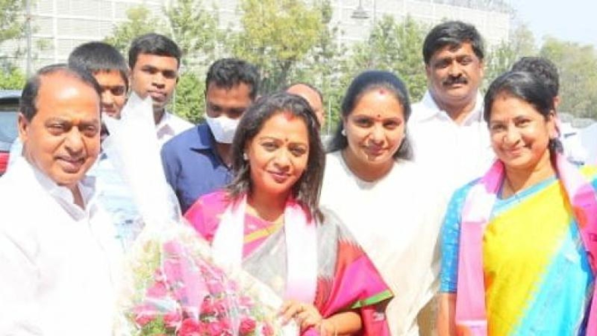 TRS BAGS GREATER HYDERABAD MAYOR, DEPUTY MAYOR POSTS