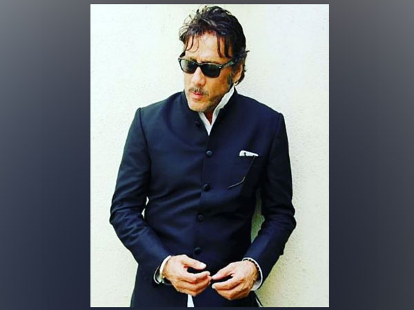 Bollywood stars extend birthday wishes to Jackie Shroff