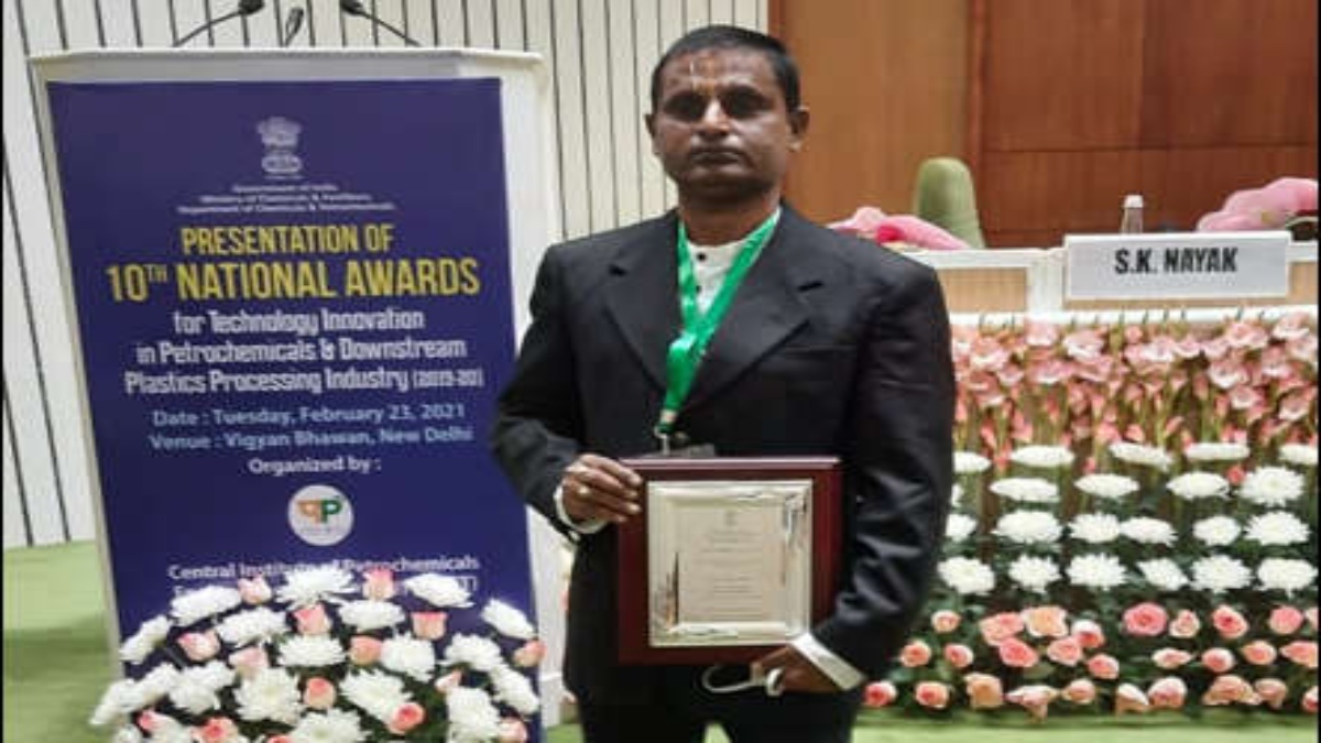 CHEMICAL ENGINEER FROM HYDERABAD WINS INNOVATION AWARD