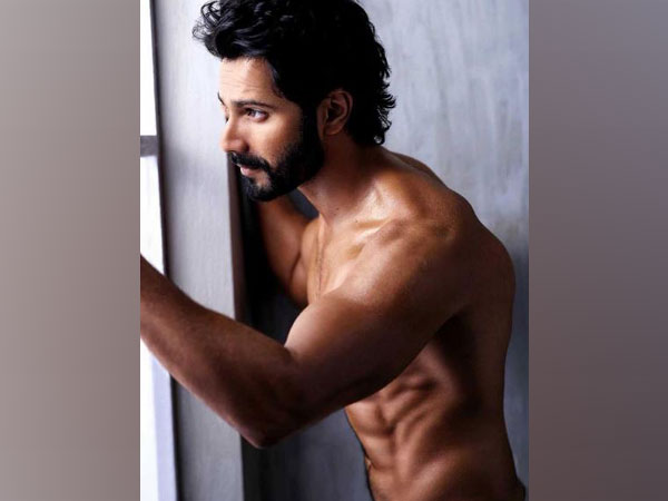 Varun Dhawan subtly teases ‘Bhediya’ in new post