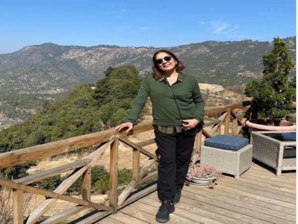 Neena Gupta wears ‘green on green’, treats fans to breathtaking view