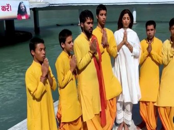 Shilpa Shetty shares video chanting mantra in Haridwar, terms experience as ‘therapeutic’