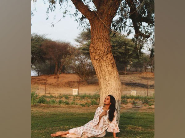 Sonakshi Sinha channels her nature love with weekend thoughts