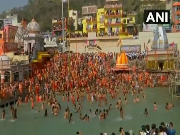 Thousands of devotees take ‘Shahi Snan’ in Ganga on Mahashivratri 2021