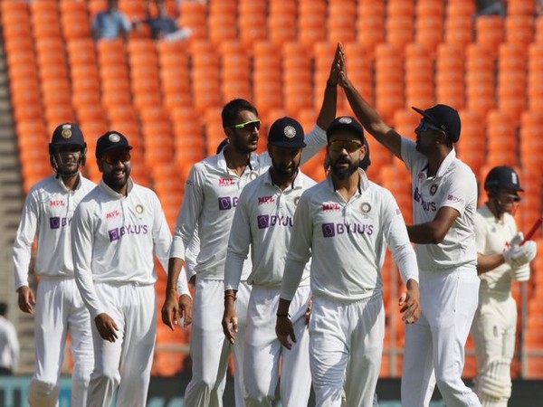 Ind vs Eng, 4th Test: Axar’s twin strike puts hosts ahead at Lunch