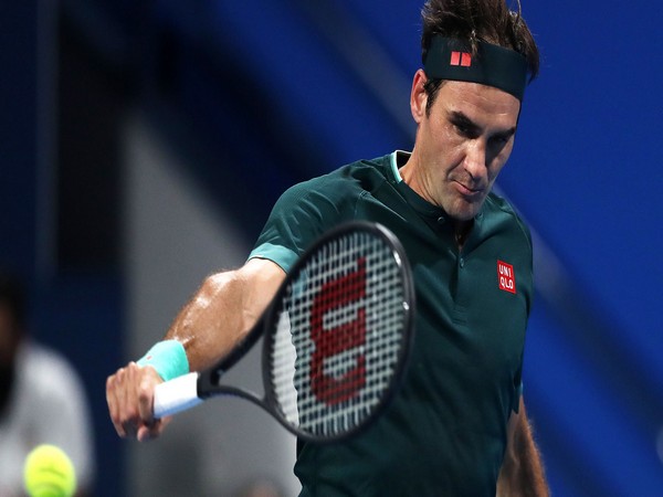 Federer makes winning return, defeats Evans in Qatar Open