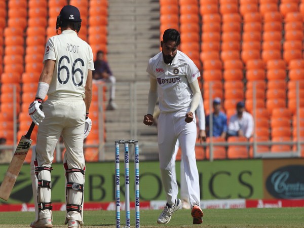 Ind vs Eng, 4th Test: Very poor batting so far from visitors, says Vaughan