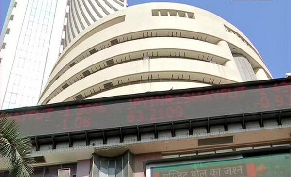 Indian stock indices in green at opening bell on Monday