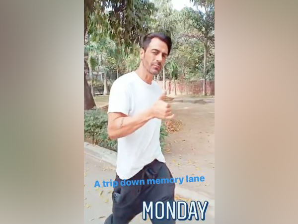 Arjun Rampal takes walk down memory lane, pays a visit to his college in Delhi